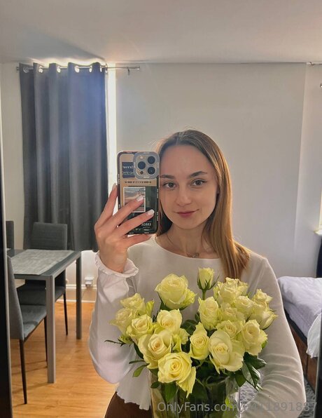 Milsmils pornstar adult pictures