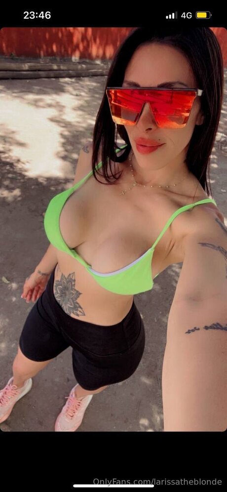 Larissafitgirl model erotic images