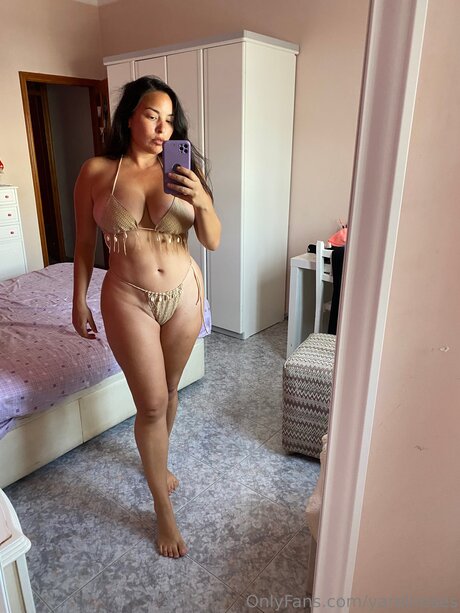 Yareliroses hd pornstar pictures