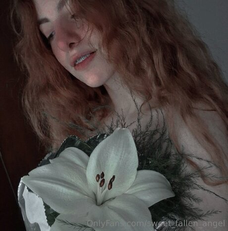 Alittlebread pornstar nude image