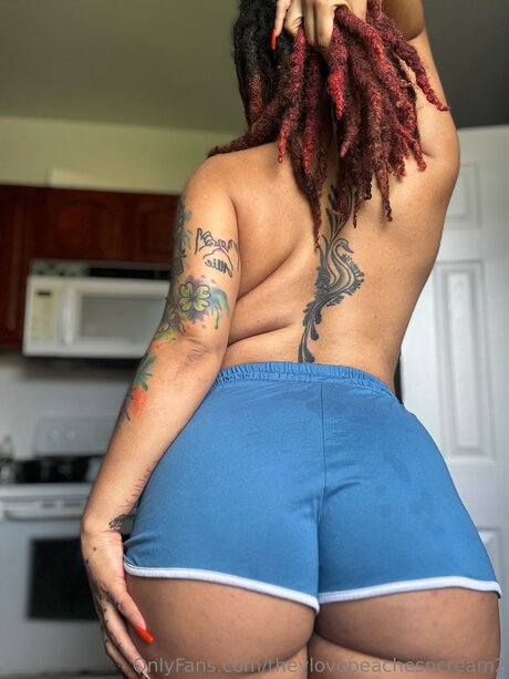 Freepeachesncream pornstar pretty pics