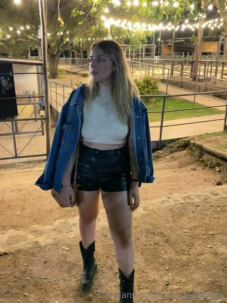 teen tits onlyfans hot sexy picture