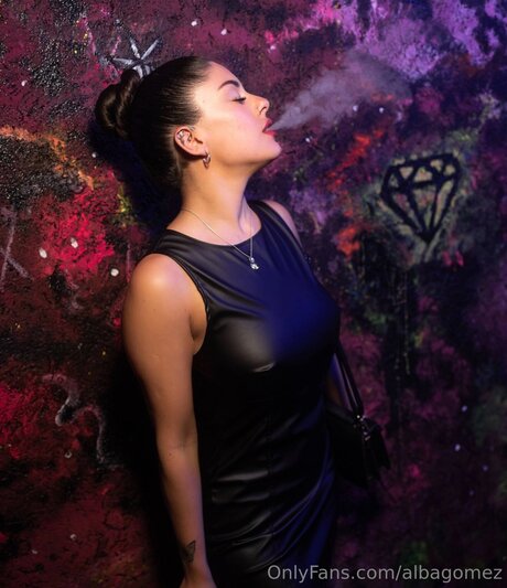 milf pussy onlyfans sexy nude photo