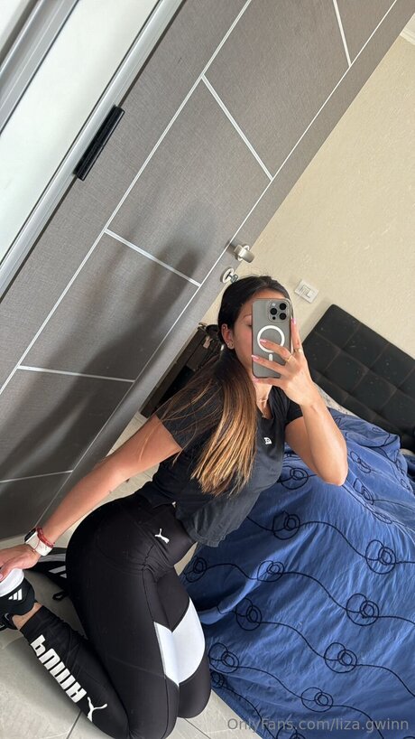 Notcontent model art archive