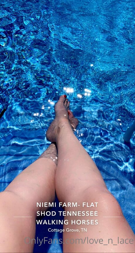 Love N Lace art star photo