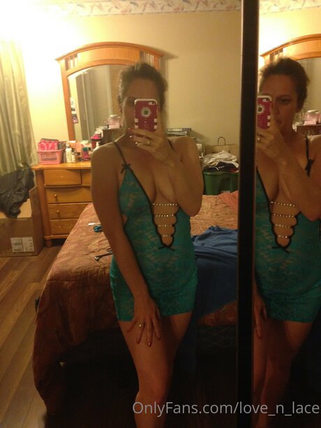 Love N Lace star xxx picture