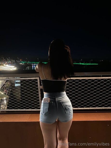 nerdy teen onlyfans free nude photo