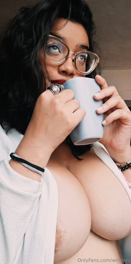 Wininini hot star pictures