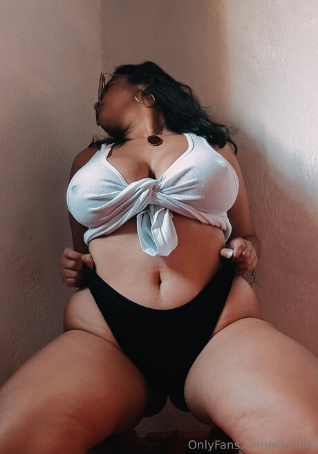 Wininini star erotic pics