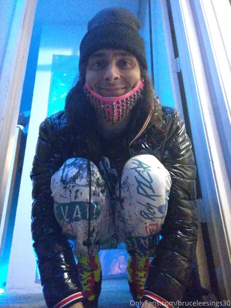 Bruceleesings30 nudes model images