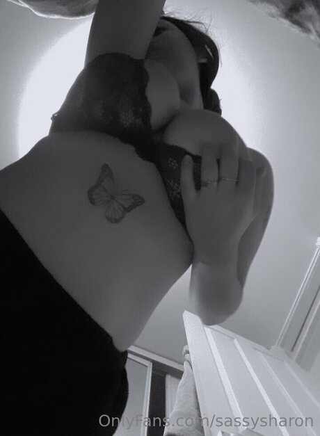 beautiful face onlyfans free naked photos