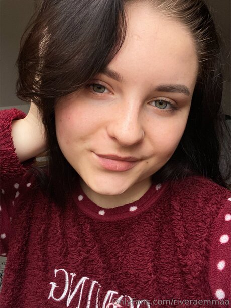 curvy shemale onlyfans erotic pic