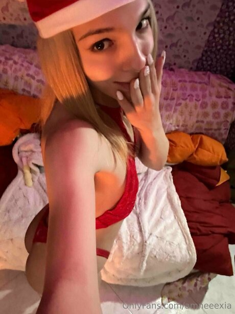 Sharonbugatti model pornographic images