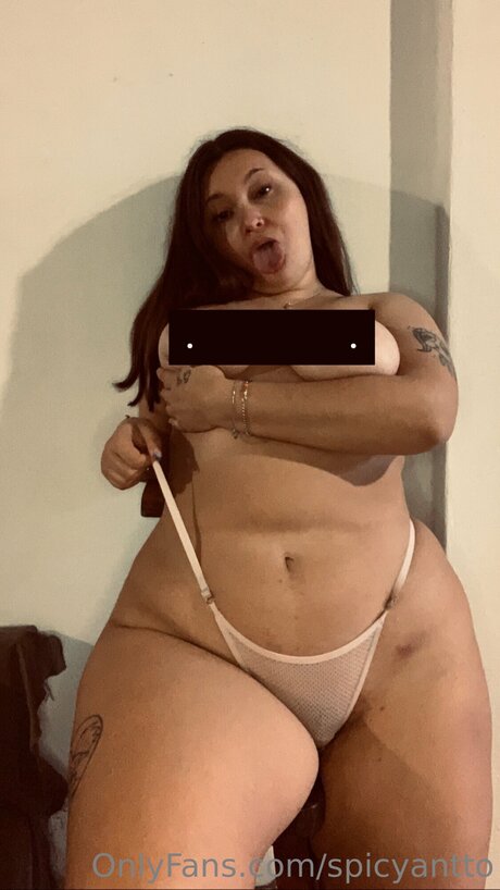 Spicyantto erotic star photo