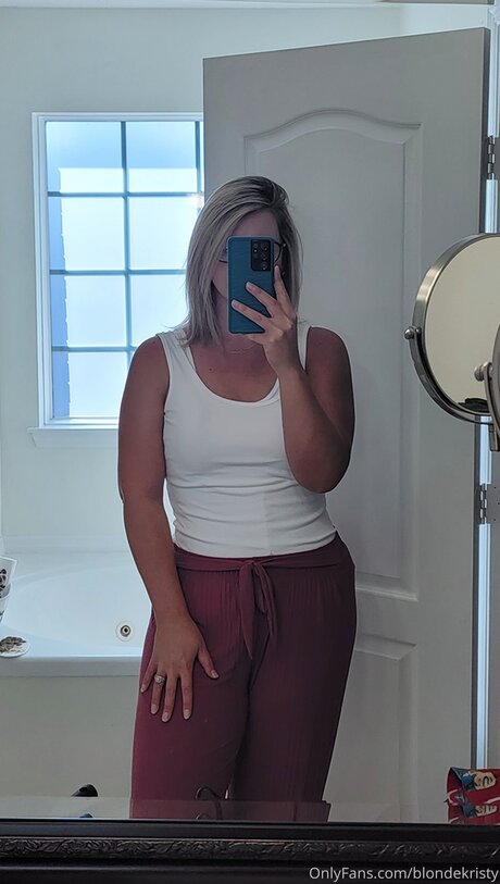 strip nude onlyfans art xxx images