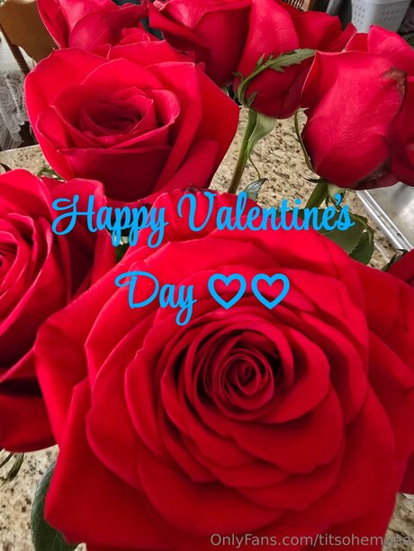 Titsohemgee model perfect photos