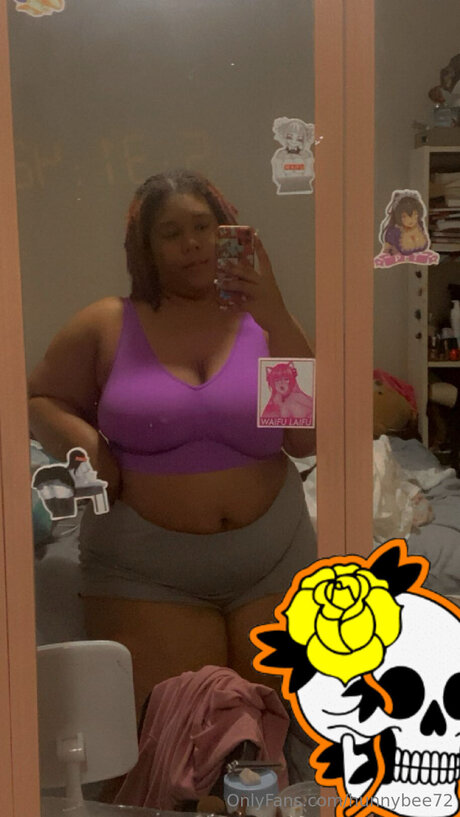 Hunnybee72 model hot picture