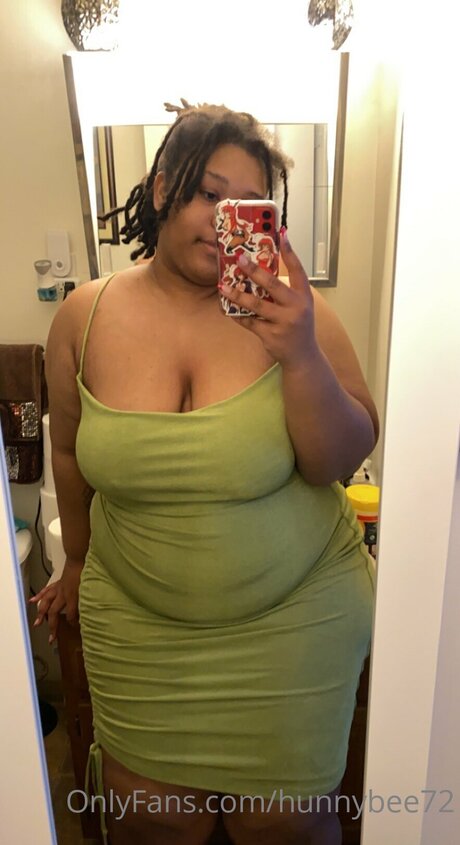 Hunnybee72 model xxx images