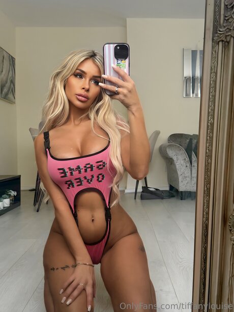Tiffanylouise sex model pictures