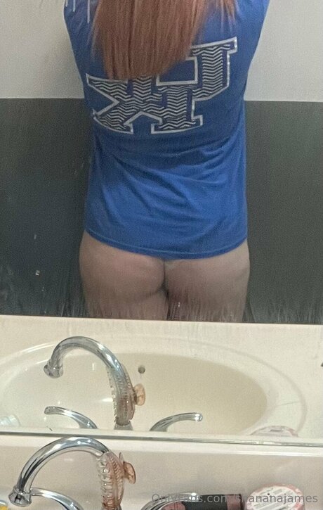 Shananajames model naked photo