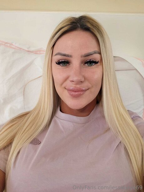 Jessiejaye69 Profile Pic