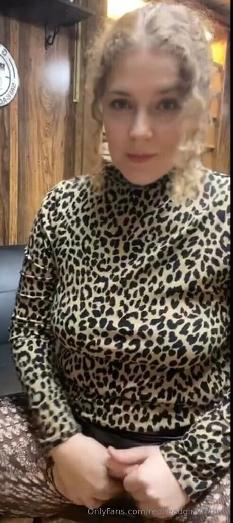 Redheadgirlfantasy model art photos