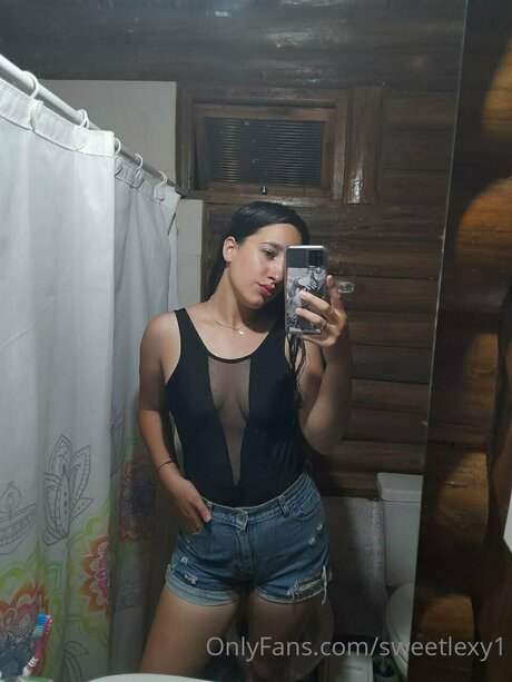 Sweetlexy1 star adult photos