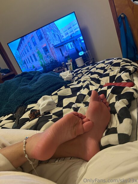 eating onlyfans sex img