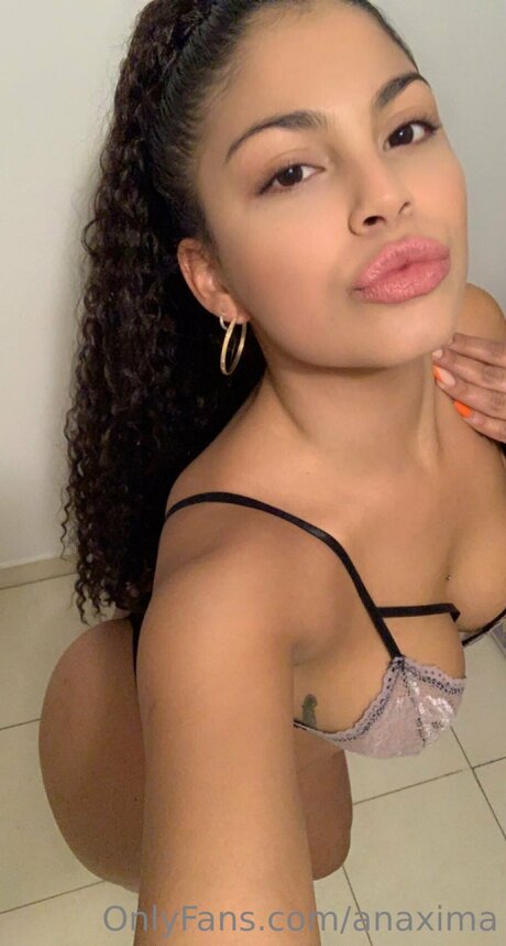 Anaxima porn actress images