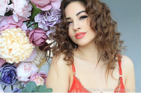 Inimitable Sara hot model picture