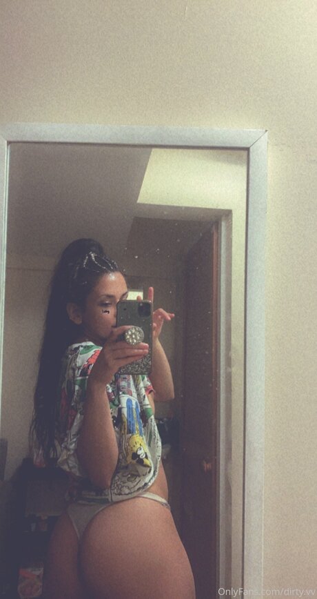 Dirty Vv hd actress img