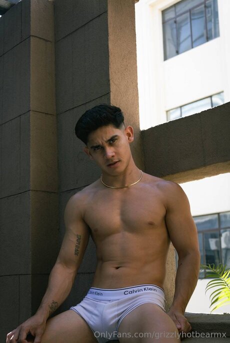 Grizzlyhotbearmx star beautiful pic