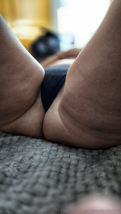 pregnant asian onlyfans free naked gallery