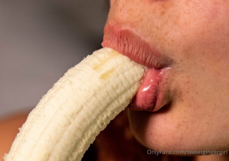 Sweetgingergirl model sex picture