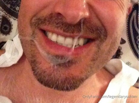 Legendarysukker naked pornstar photos