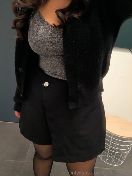 L Asiatiquee nice model images