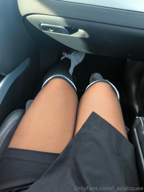 L Asiatiquee model erotic pics