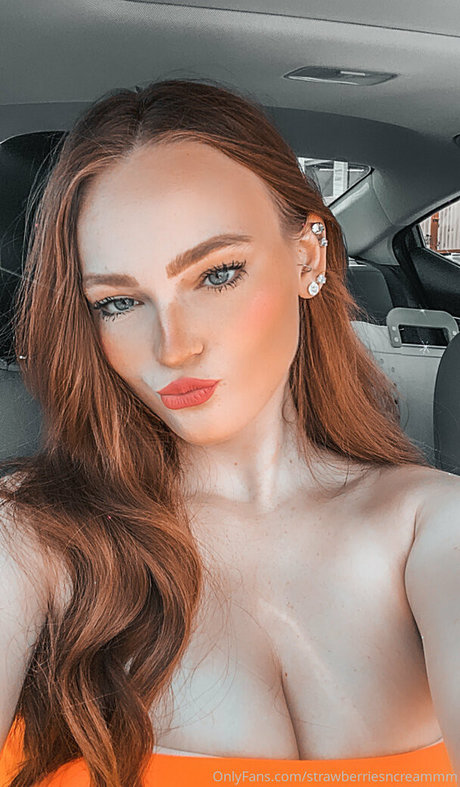 Lindsay Lohann Best Profile Photo