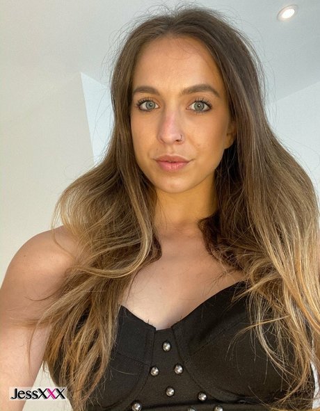 jess main model nudes picture