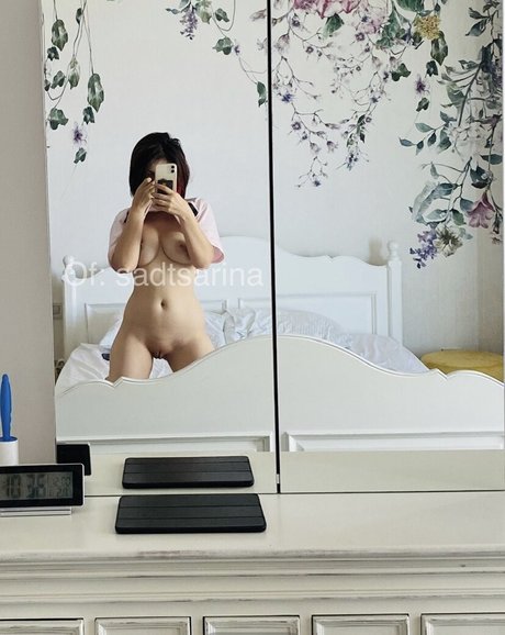 Sadtsarina pornstar hot images