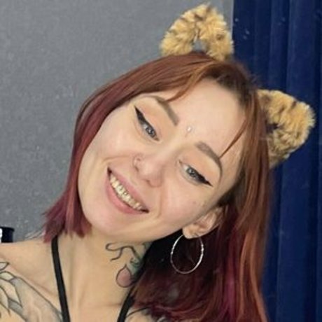 Kinky Nessa pornographic actress gallery