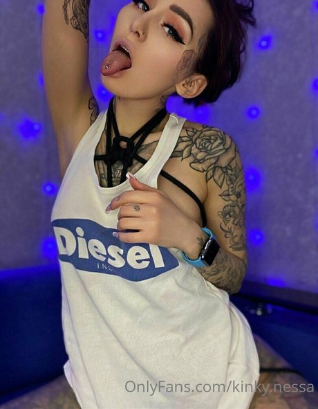 Kinky Nessa model nude pictures