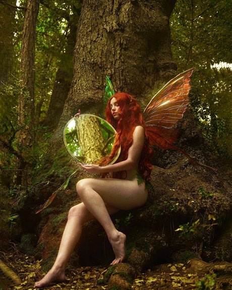 Emily O dette model nude archive