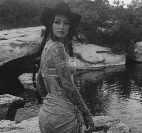 cute asian onlyfans beautiful nude pic