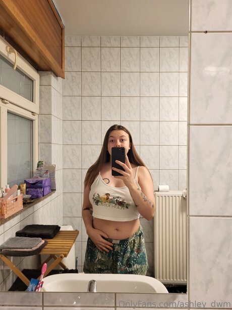 Ashley Dwm high quality star img