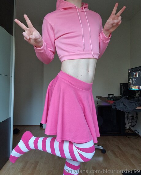 Bicuriousboi99 model porn image