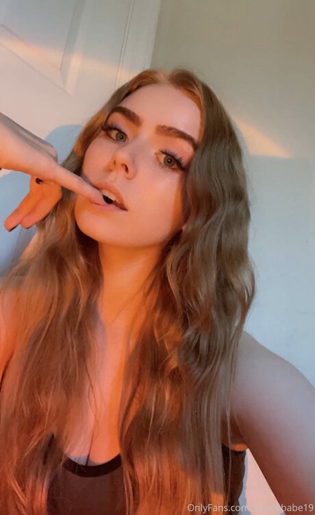 Aussiebabe19 art actress archive