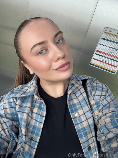 Tasha Xx naked star photo