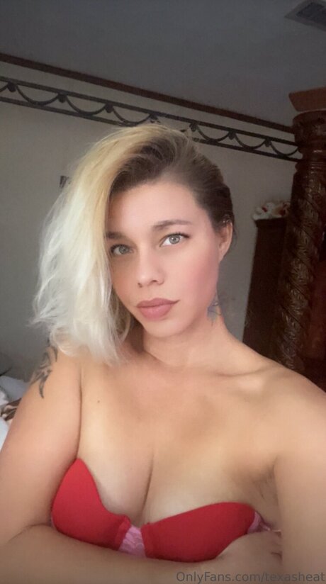 Nicky4fun pornstar pretty pic