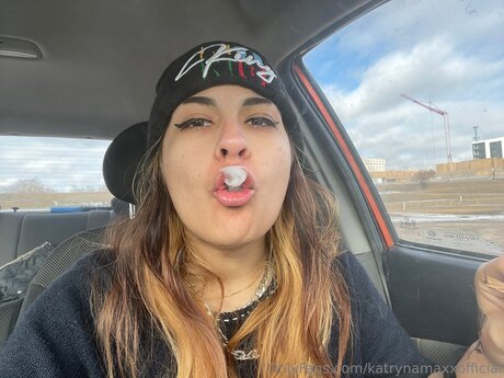 Katrynamaxxofficial star xxx photos